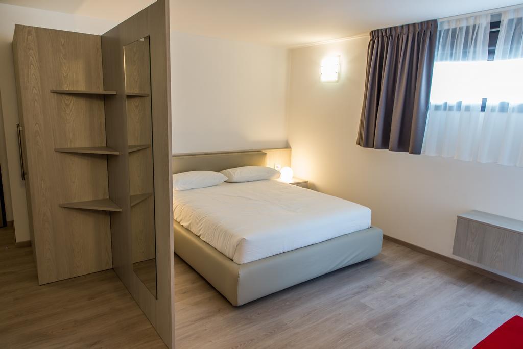 Residenza Luigina Apartment Varenna Cameră foto